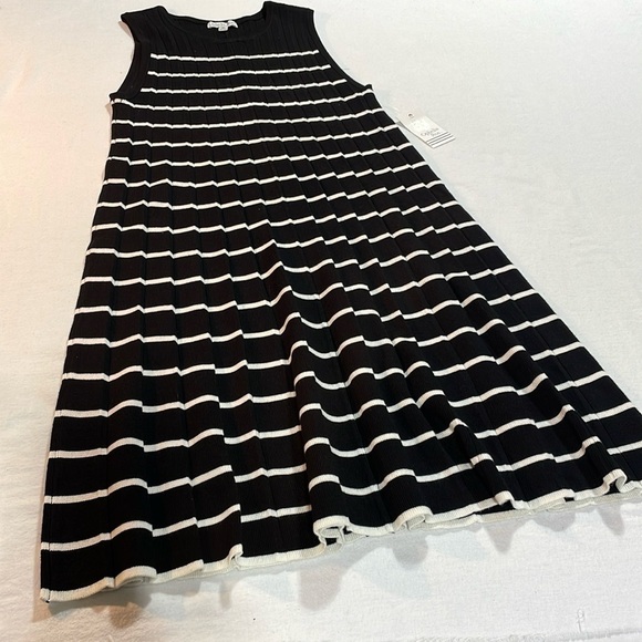 Ophelia Roe Women’s midi Dress, Stripped, Medium, Pleated, Sleeveless, New! - Picture 12 of 14